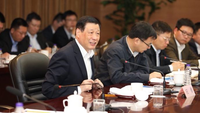 应勇调研jbo竞博集团：实现可一连生长，，，，，成为天下著名汽车集团，，，，，还得靠这个