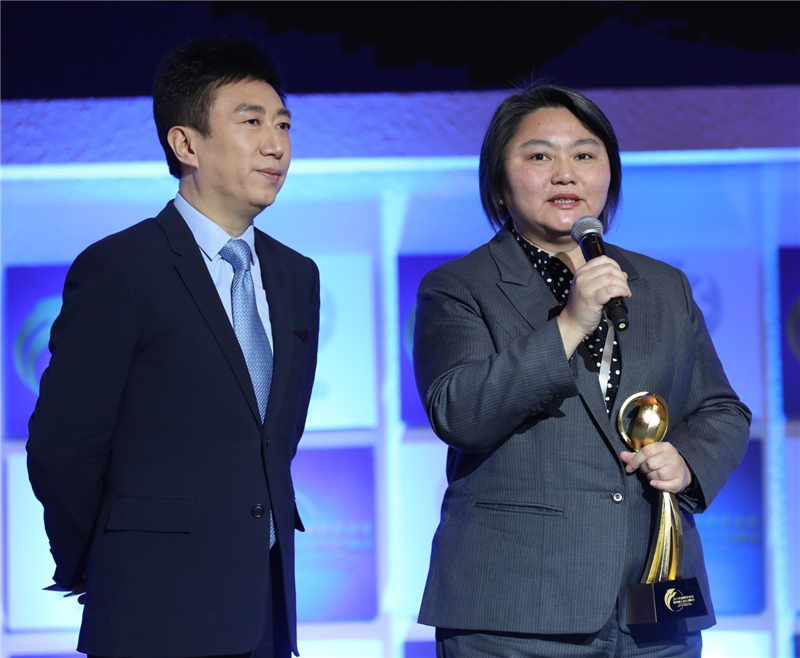 强立异，，，高生长，，，jbo竞博连任“CCTV中国十佳上市公司”称呼