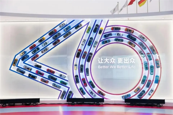 静水流深，，，，