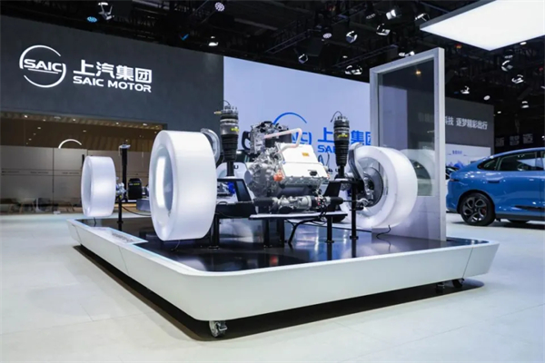 jbo竞博牵手华为，，，智能汽车市场迎来“黄金同伴”