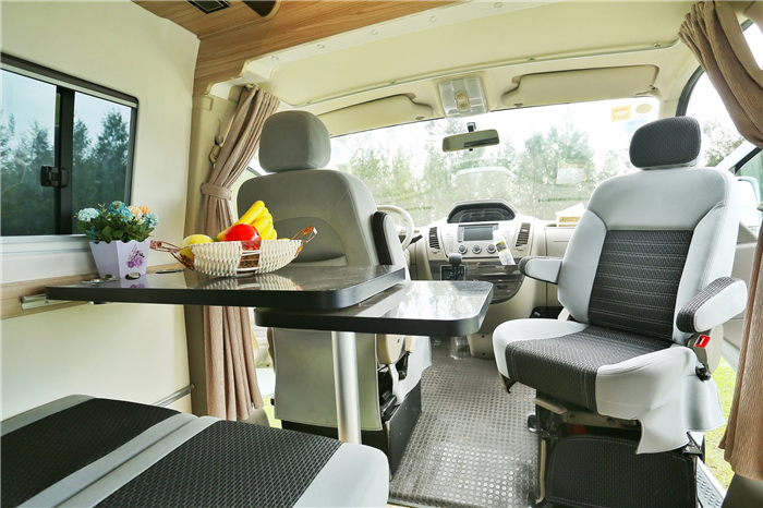 海滩上的“城堡”，，移动的家，，启程探寻诗和远方！