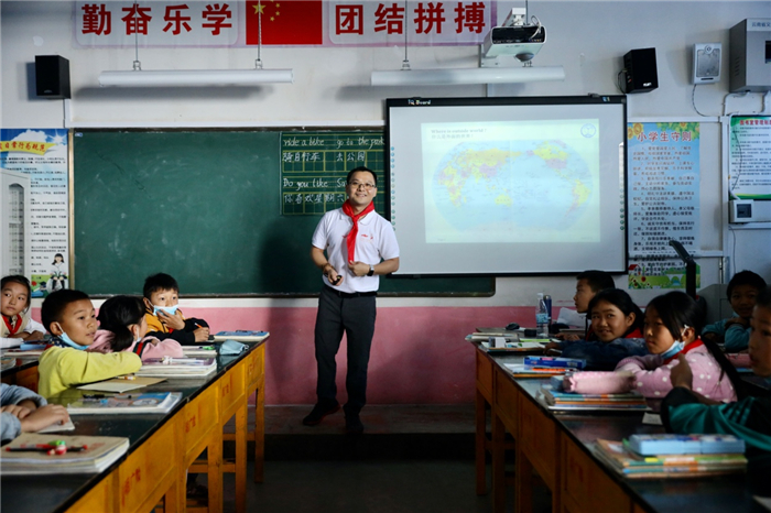 秋天的第一场巧妙邂逅|2020雪佛兰?红粉笔云南站支教课堂大放送