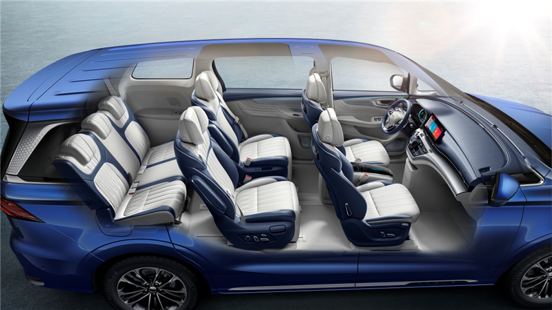 上市首月即热销近5000辆，，这款中国品牌高端MPV要让每位旅客都成为VIP