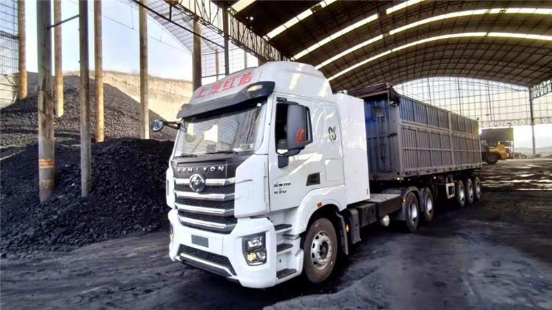 氢能重卡商业落地再提速 jbo竞博红岩在鄂尔多斯首批氢能重卡正式投入运营