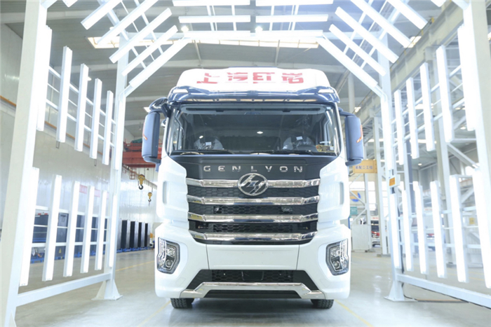 助力“碳中和”，，，jbo竞博红岩领跑重卡新能源赛道