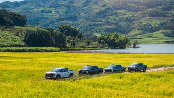 开创皮卡越野新时代！jbo竞博大通MAXUS“满级大型越野皮卡”星际X上市，，，，，售价15.58万元起